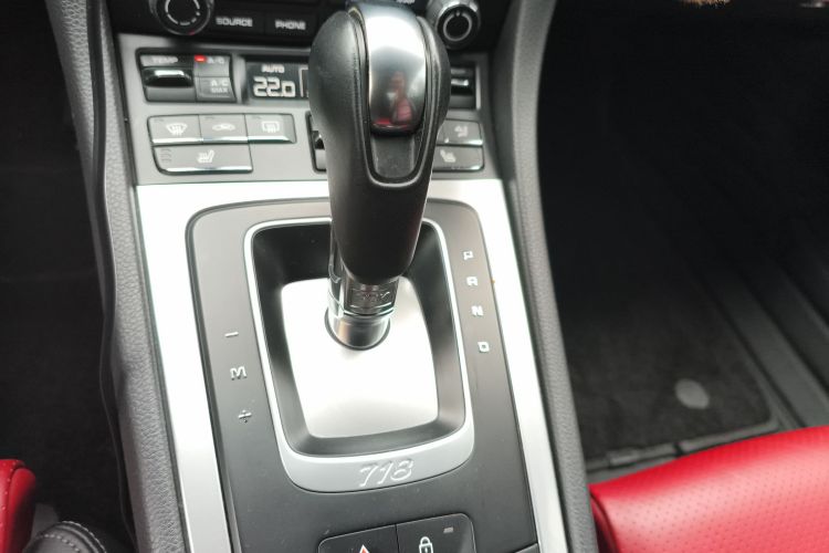 保时捷718 2020款 Cayman 2.0T中控内饰18