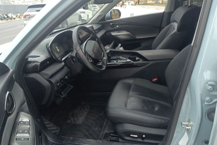 宝骏Valli 2021款 1.5T 大理天空 CVT尊享型中控内饰19