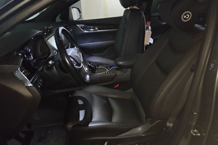 凯迪拉克XT5 2018款 28E 四驱技术型中控内饰19