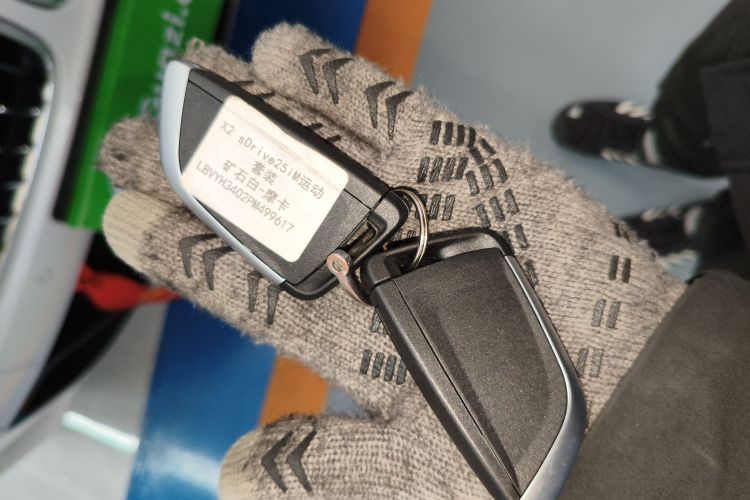 宝马X2 2022款 sDrive25i M运动套装中控内饰11