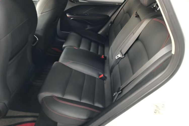 吉利汽车 缤瑞 2019款 200T DCT缤驰版中控内饰21