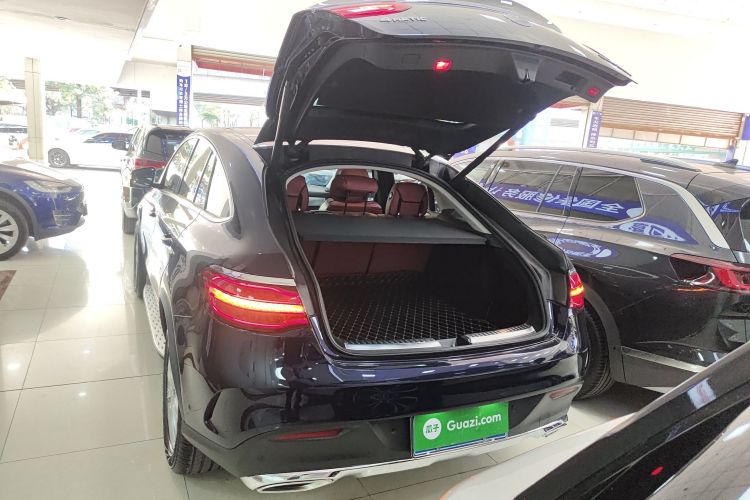 奔驰GLE轿跑 2017款 GLE 320 4MATIC 轿跑SUV机舱底盘23