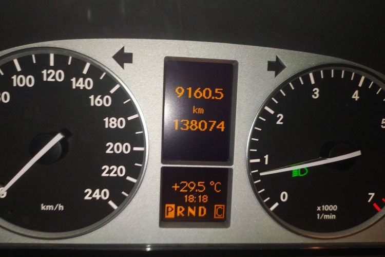 奔驰B级 2009款 B 200 动感型中控内饰15