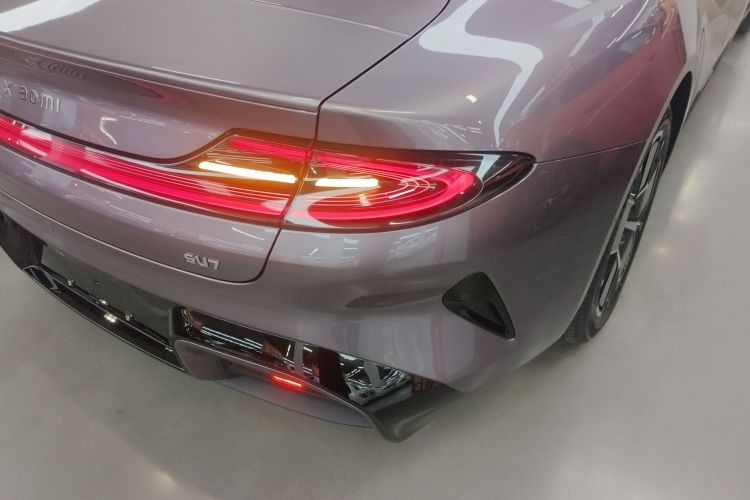 小米汽车 小米SU7 2024款 后驱超长续航高阶智驾Pro版车身外观9