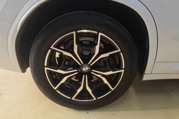 宝马X3 2022款 xDrive25i M运动套装车身外观6008