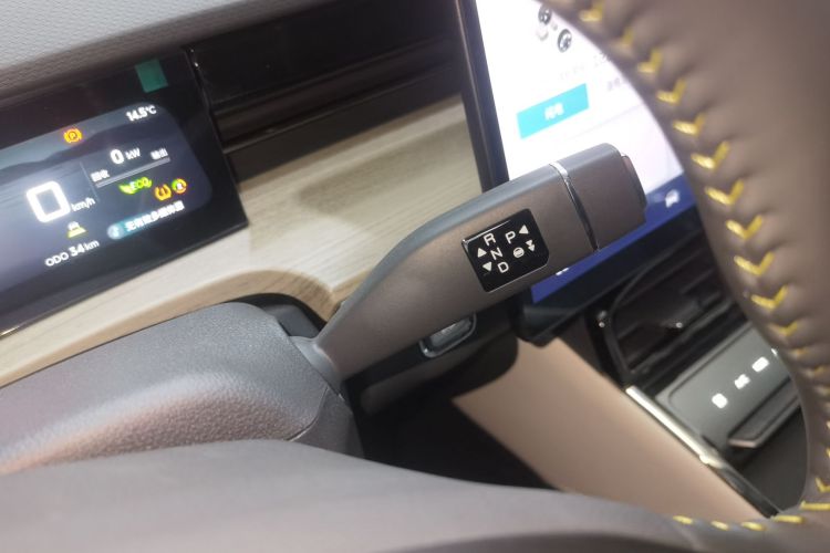 捷途山海L6 2024款 1.5TD DHT MAX中控内饰18