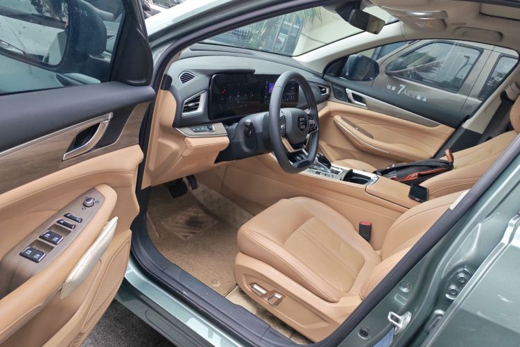 蓝电E5 2023款 1.5L DE-i 110KM旗舰型 7座中控内饰20