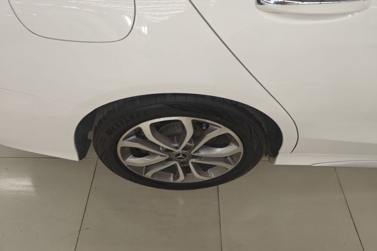 奔驰C级 2018款 C 180 L 时尚型运动版车身外观6008