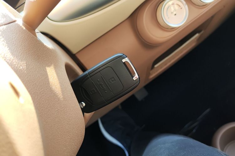 五菱汽车 宏光MINIEV 2025款 四门版 进阶款中控内饰11