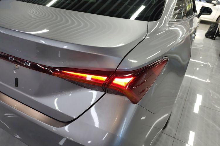 丰田 亚洲龙 2019款 2.0L 豪华版 国VI车身外观9