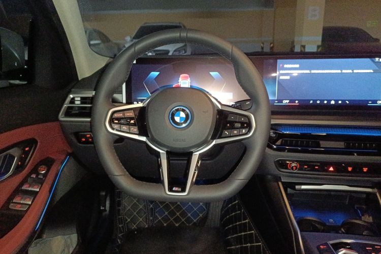 宝马i3 2025款 eDrive 35 L中控内饰13