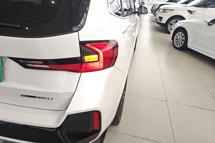 宝马X1 2024款 sDrive25Li M运动套装车身外观9