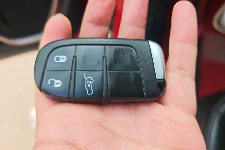 Jeep 自由侠 2017款  180TS 自动四驱全能敞篷版中控内饰7001