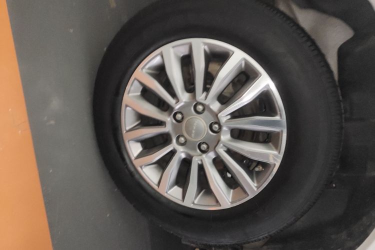 哈弗H6 2018款 蓝标 运动版 1.5T 手动两驱精英型车身外观6008