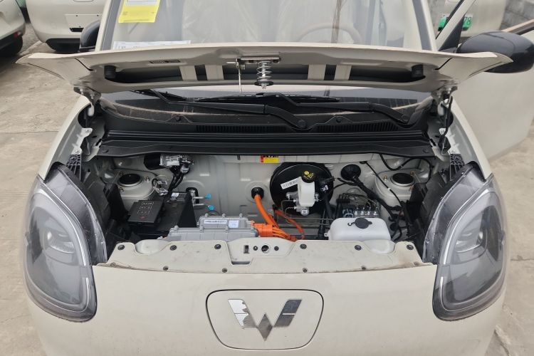 五菱汽车 宏光MINIEV 2025款 四门版 进阶款机舱底盘24