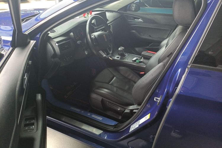 红旗H5 2020款 1.5T DCT旗韵版中控内饰19