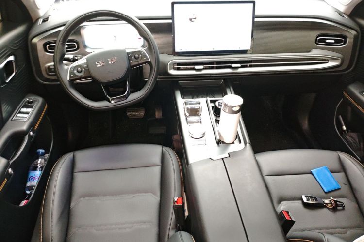 北京越野 北京BJ30 2024款 1.5T 魔核电驱进阶版中控内饰12