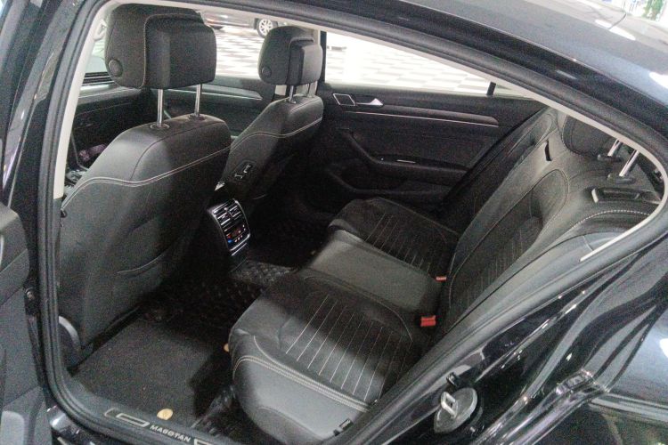 大众 迈腾 2020款 330TSI DSG 豪华型中控内饰21