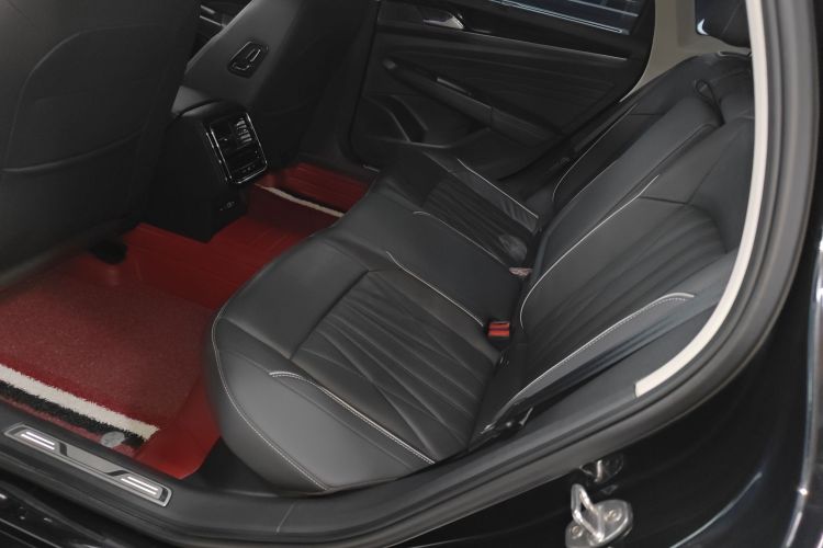 大众 帕萨特 2023款 改款 330TSI 星空豪华版中控内饰21