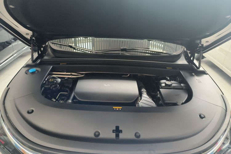 理想汽车 理想L6 2024款 Pro机舱底盘24