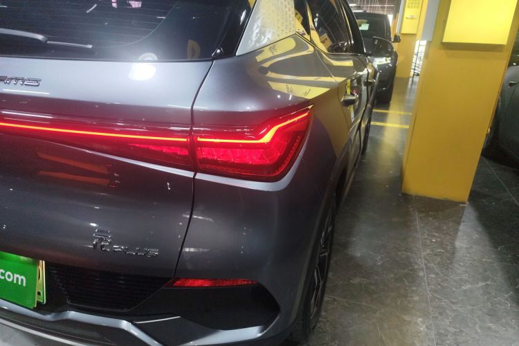 比亚迪 元PLUS 2022款 510KM 旗舰型车身外观9