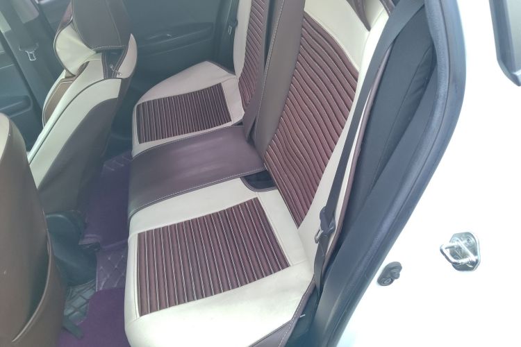 丰田 威驰 2014款 1.3L 自动型尚版中控内饰21