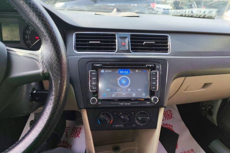 斯柯达 昕锐 2015款 1.6L 手动智选型中控内饰16