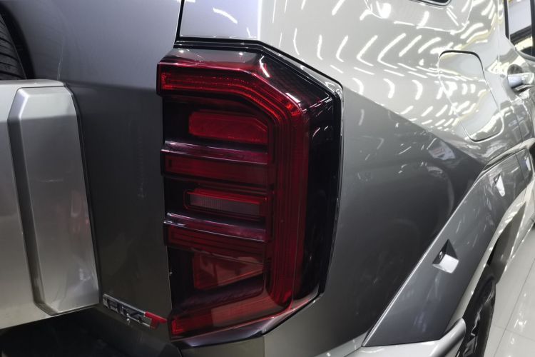 坦克400新能源 2023款 Hi4-T 超能版车身外观9