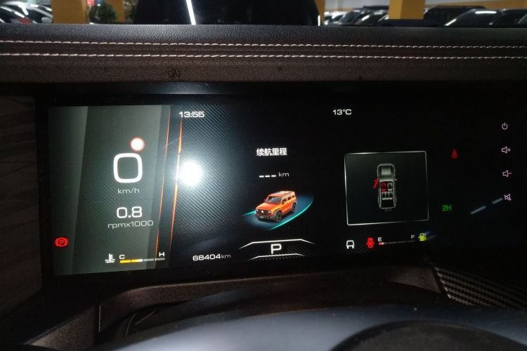 坦克300 2021款 越野版 2.0T 挑战者中控内饰14