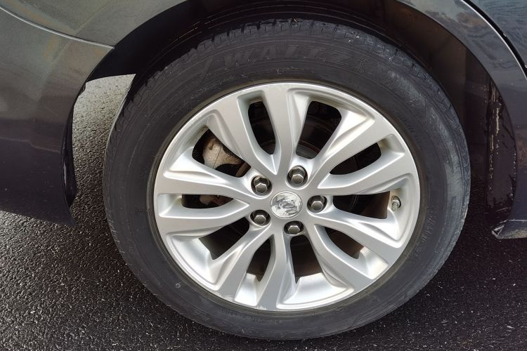 别克 英朗 2021款 改款 典范 1.5L 自动精英型车身外观6008