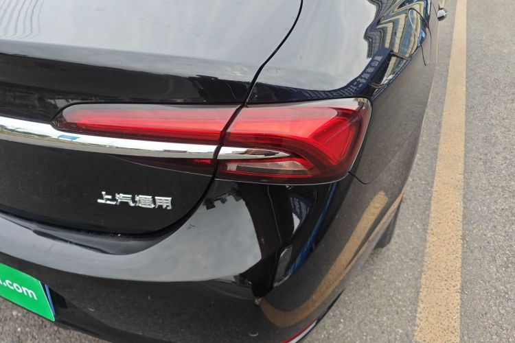 别克 君越 2022款 Avenir艾维亚 先享型车身外观9