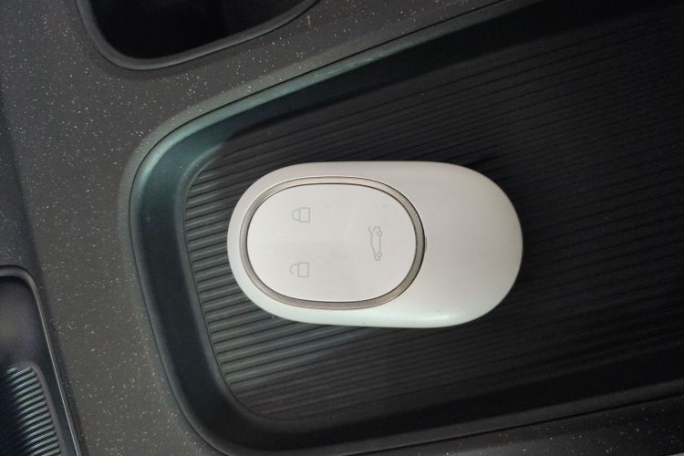 蔚来ET5T 2023款 75kWh Touring中控内饰11