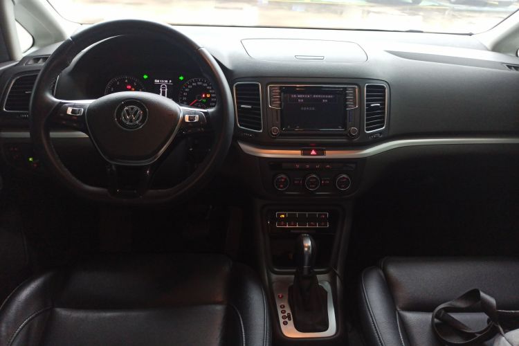 大众 夏朗 2018款 380TSI 舒享型 7座中控内饰7002