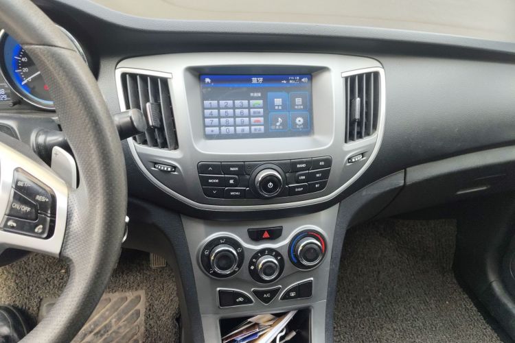 凯翼C3 2015款 1.5L AMT金钻版中控内饰16