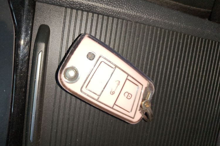 大众 速腾 2021款 200TSI DSG舒适智联版中控内饰11