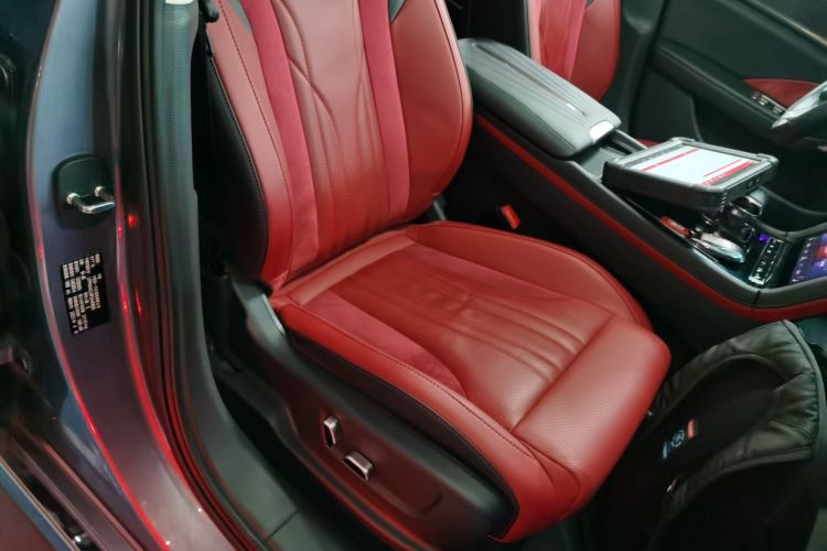 红旗H6 2023款 2.0T 致逸版局部细节41