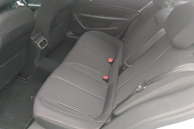 标致408 2014款 1.8L 自动豪华版中控内饰21