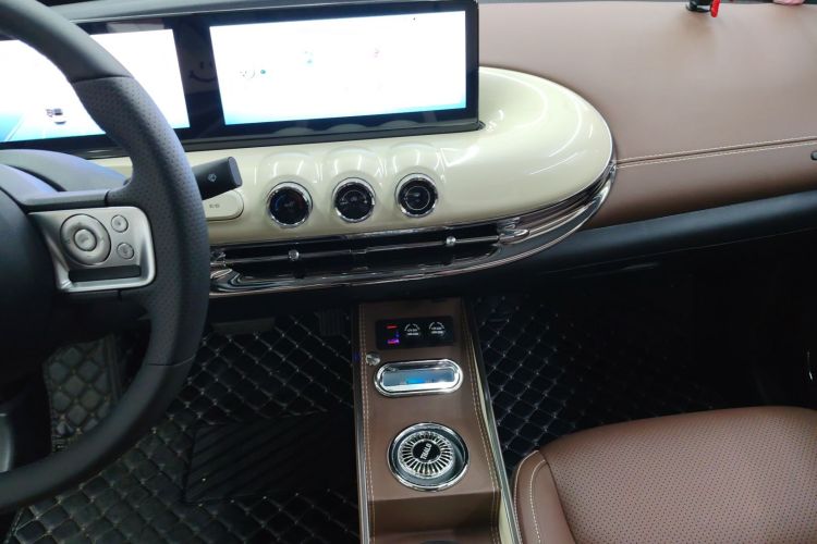 五菱汽车 五菱缤果 2024款 333km 灵犀互联款中控内饰16