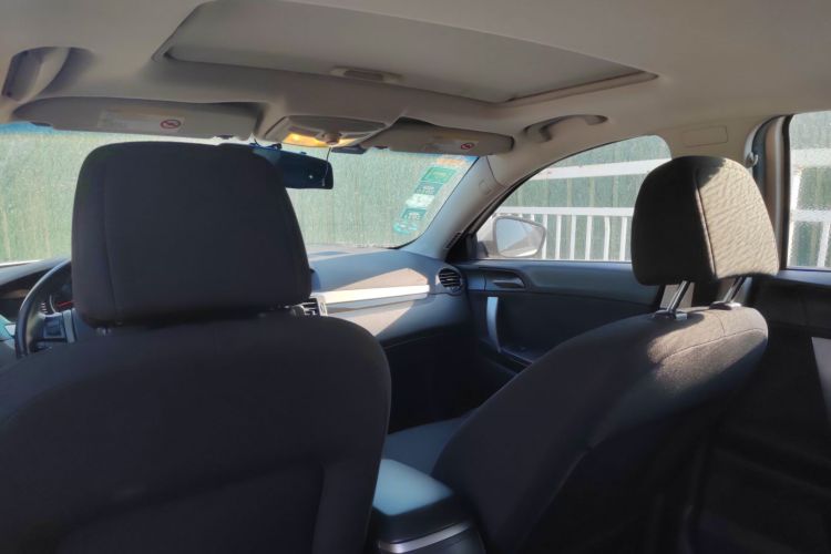 名爵 MG6 2014款 掀背 1.8L 自动驾值版中控内饰22