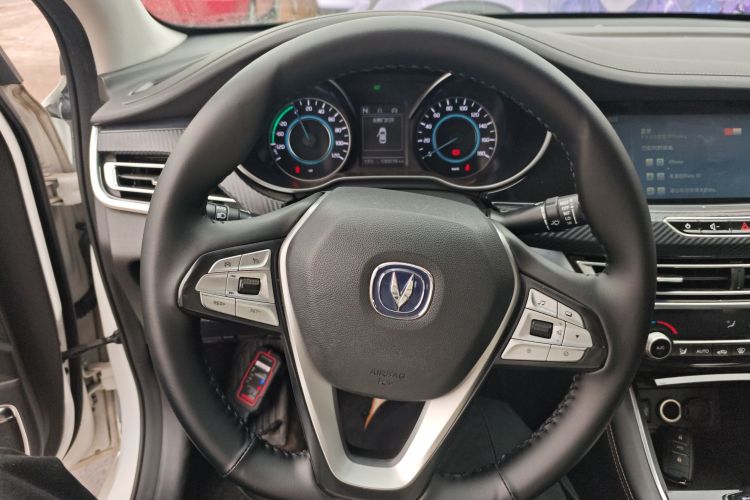 长安 逸动新能源 2019款 EV460 共享版局部细节13