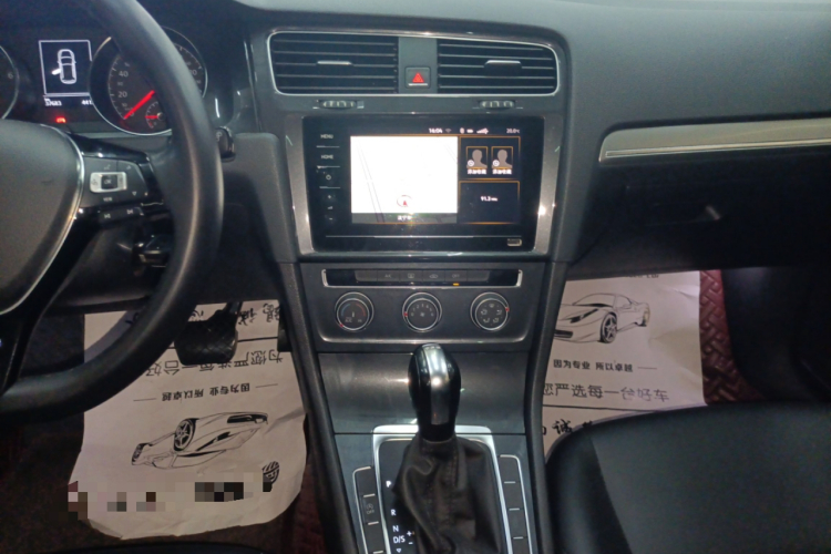大众 高尔夫 2020款 200TSI DSG舒适进取版中控内饰16