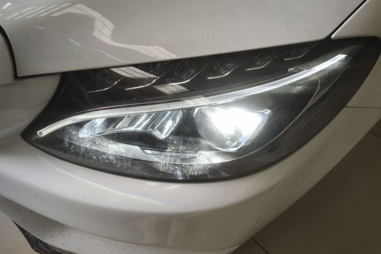 奔驰C级 2017款 C 200 L 运动版局部细节36