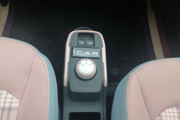 奇瑞新能源 QQ冰淇淋 2024款 170km 圣代 +中控内饰18