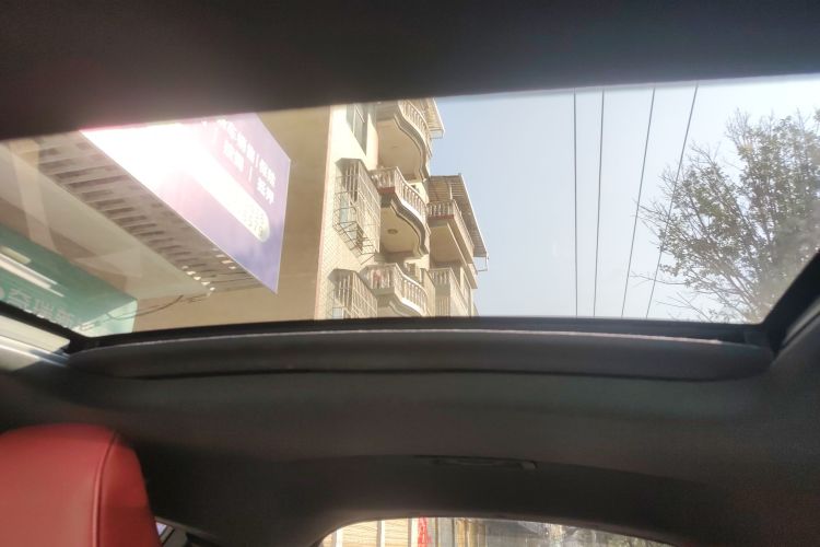 丰田C-HR 2018款 2.0L 领先天窗版 国V局部细节22