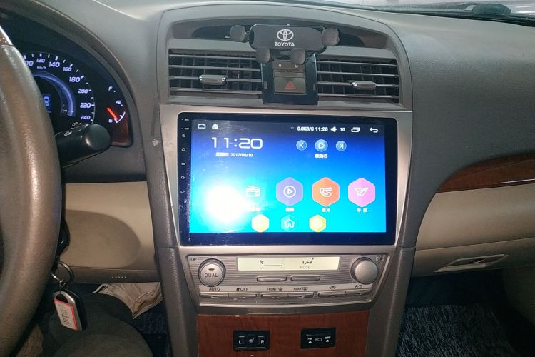 丰田 凯美瑞 2013款 200G 经典豪华版中控内饰16