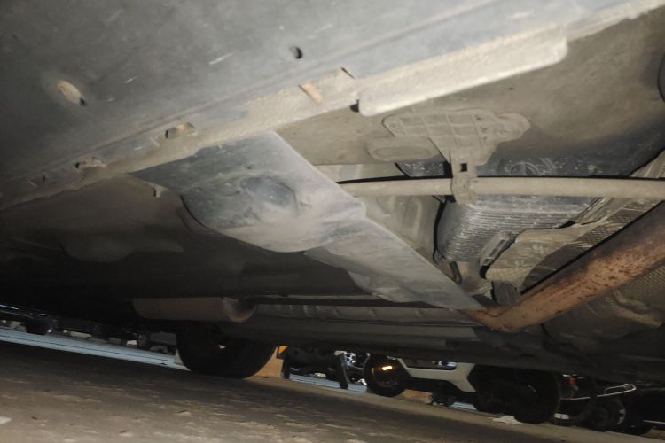 标致3008 2013款 2.0L 自动经典版局部细节9003