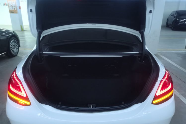 奔驰C级 2021款 C 260 星耀臻藏版机舱底盘23