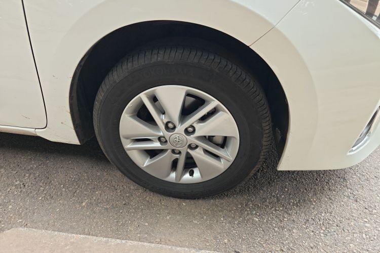 丰田 卡罗拉 2017款 改款 1.6L 手动GL车身外观10