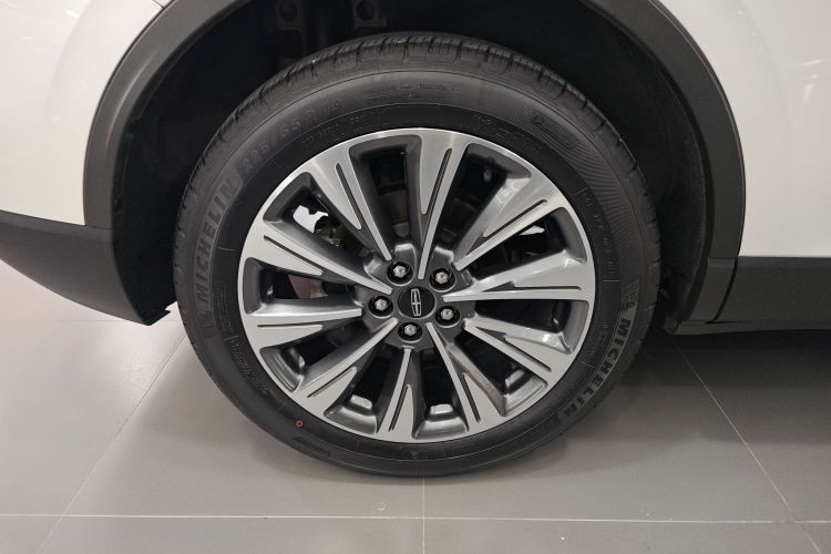 林肯 冒险家 2022款 2.0T 两驱尊雅版车身外观56