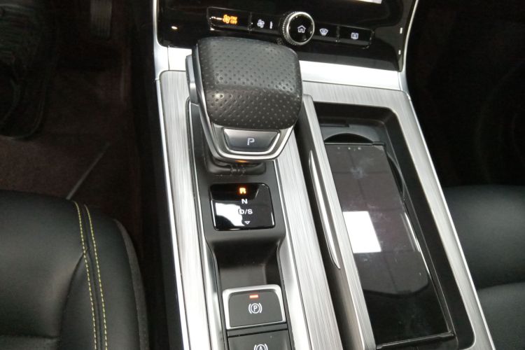 荣威RX5 2021款 PLUS 300TGI 自动Ali国潮旗舰荣麟版中控内饰18